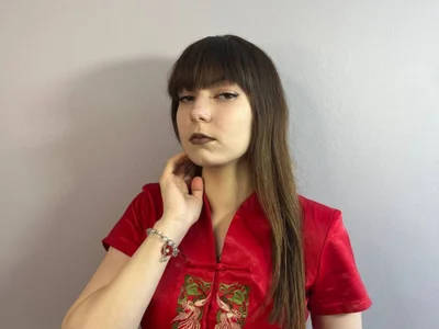 SalinaWitry Female Teen Live Cam Strip