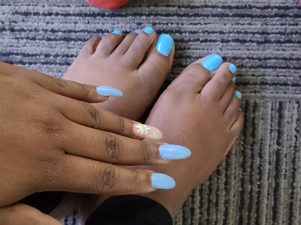 BlissTheeSiren's Offline XXX Chat