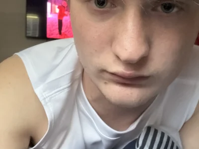 Footslave29 Male Cuckold Strip Webcam