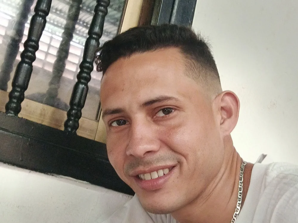 Jhon_duro13 offline chatrum