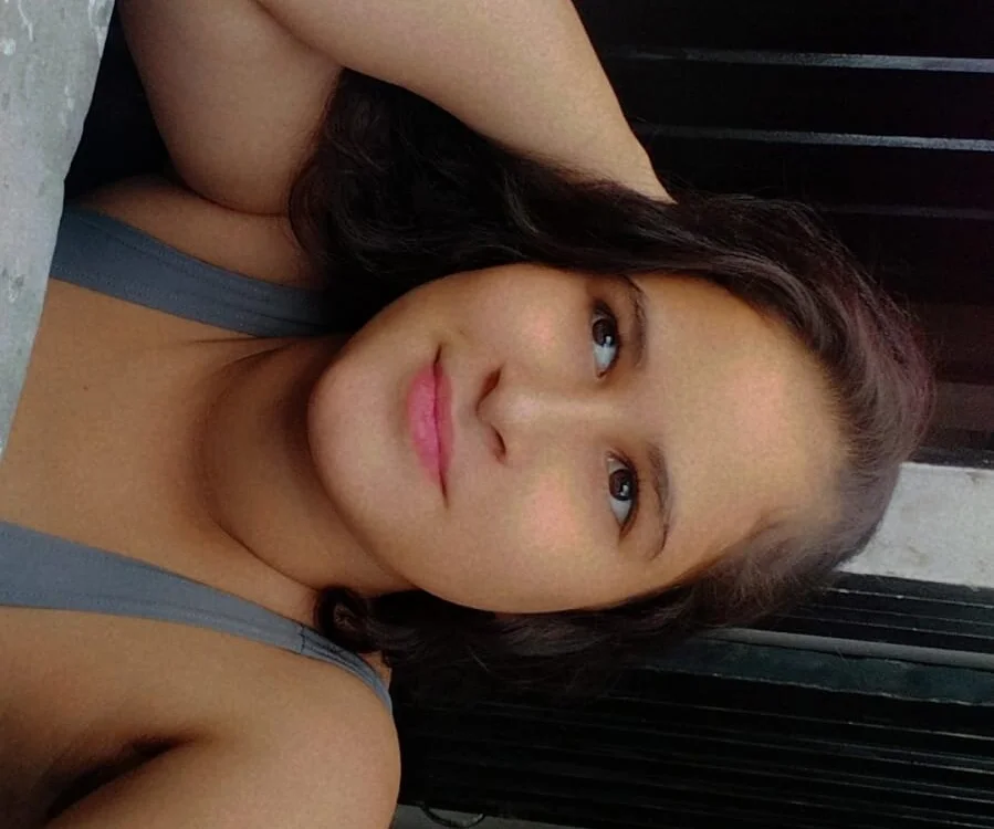 kia_milker অফলাইন XXX চ্যাট