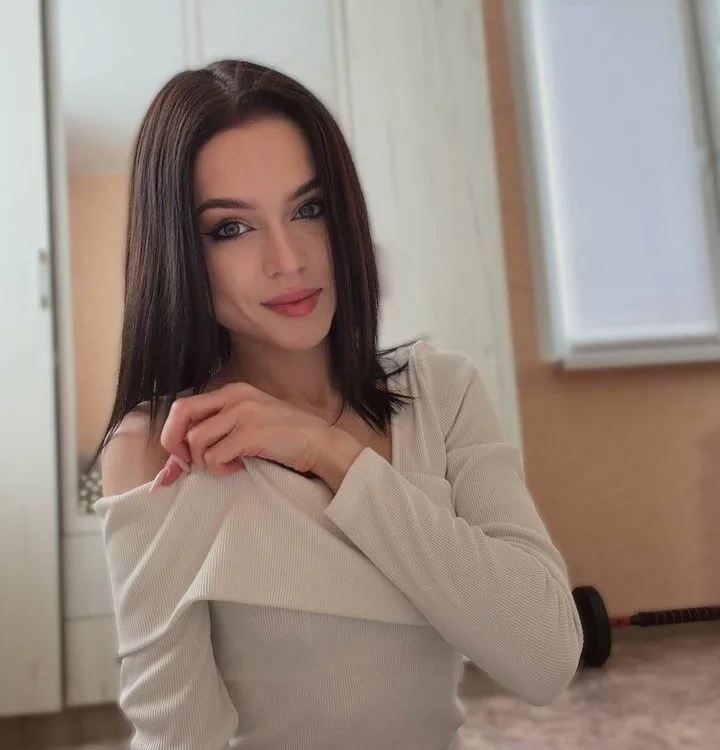 PlayfulLea offline XXX-chat