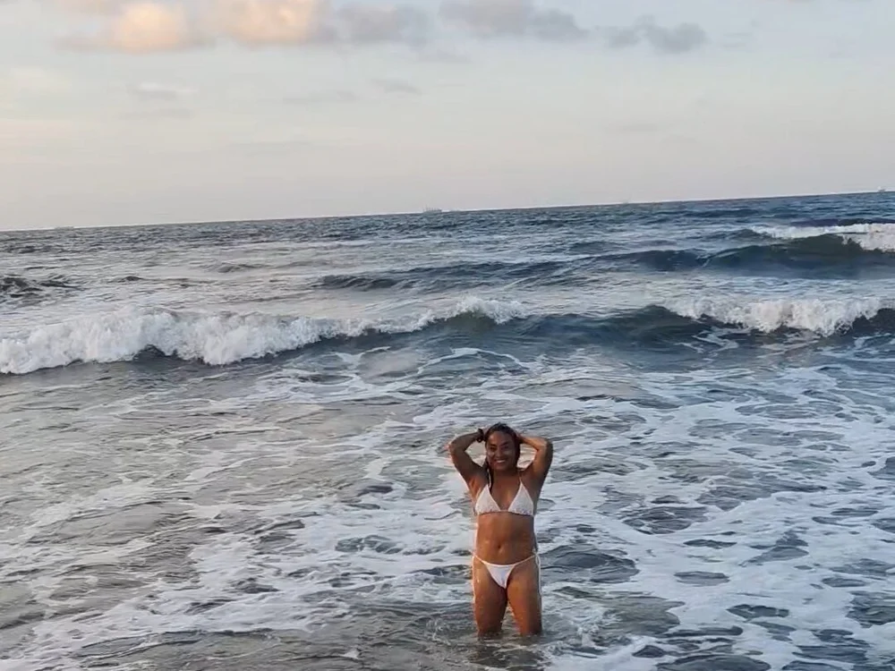 DiosaJaguarMorena's Offline XXX Chat