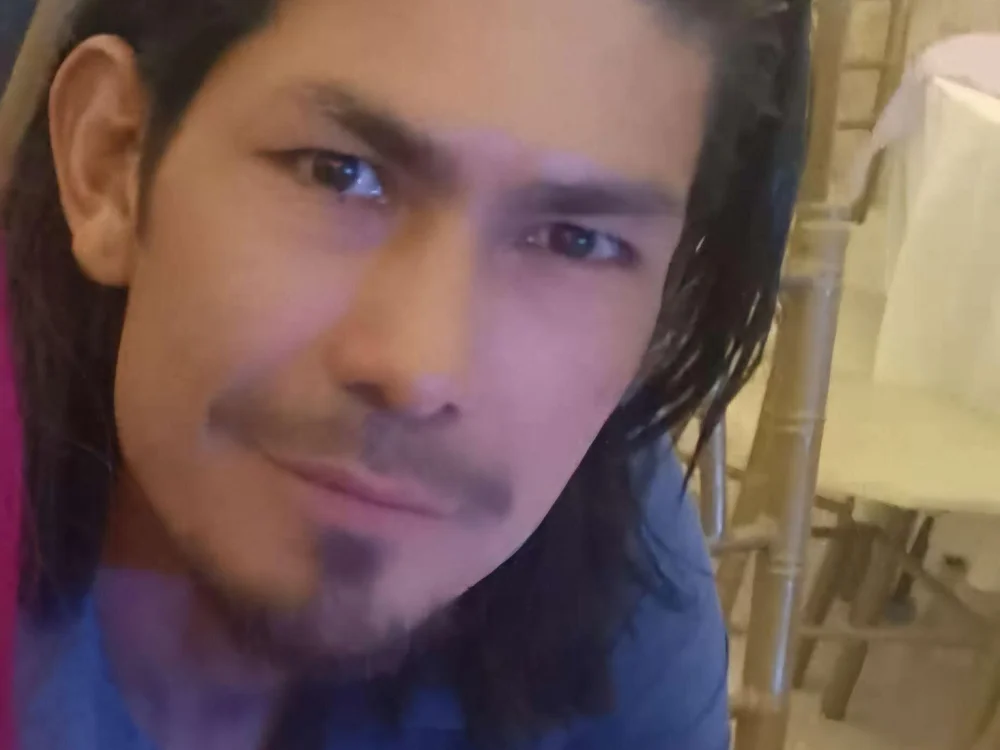 gregsalazar's Offline Chat Room