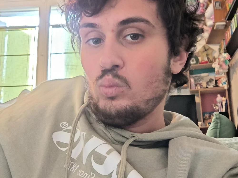 Tomlebg19cm offline chatrum