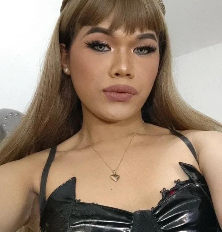 Ridingcowgirl Obrolan XXX Offline