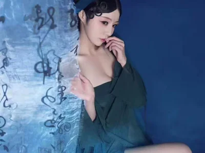 Feifei_7788 Female Bigass Strip Webcam