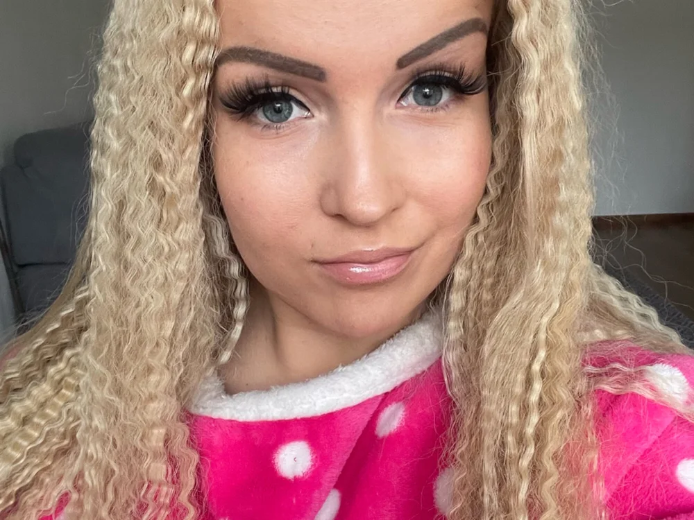 Nicol_Europe's Offline XXX Chat