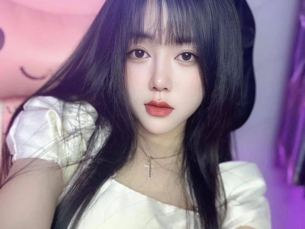 Offline XXX chat modela JasminePham