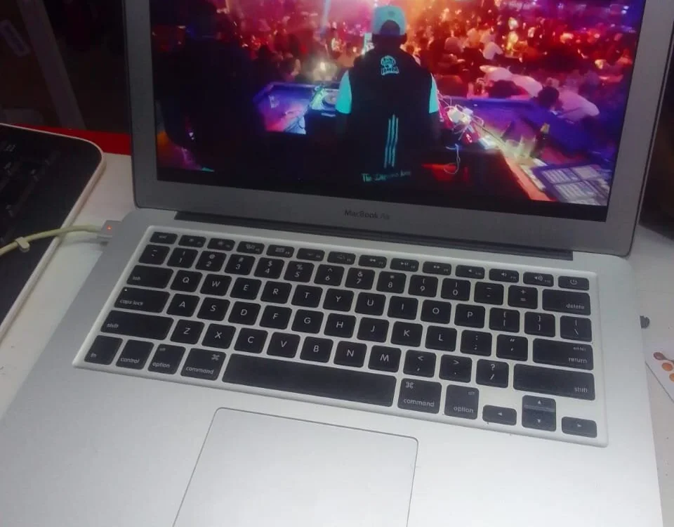 ultimate_pleasures' Offline XXX Chat