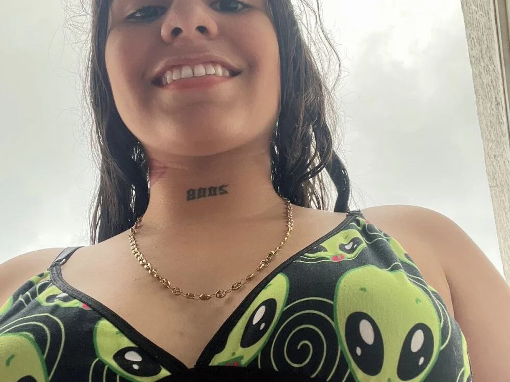 cami_hotsn Offline XXX chat