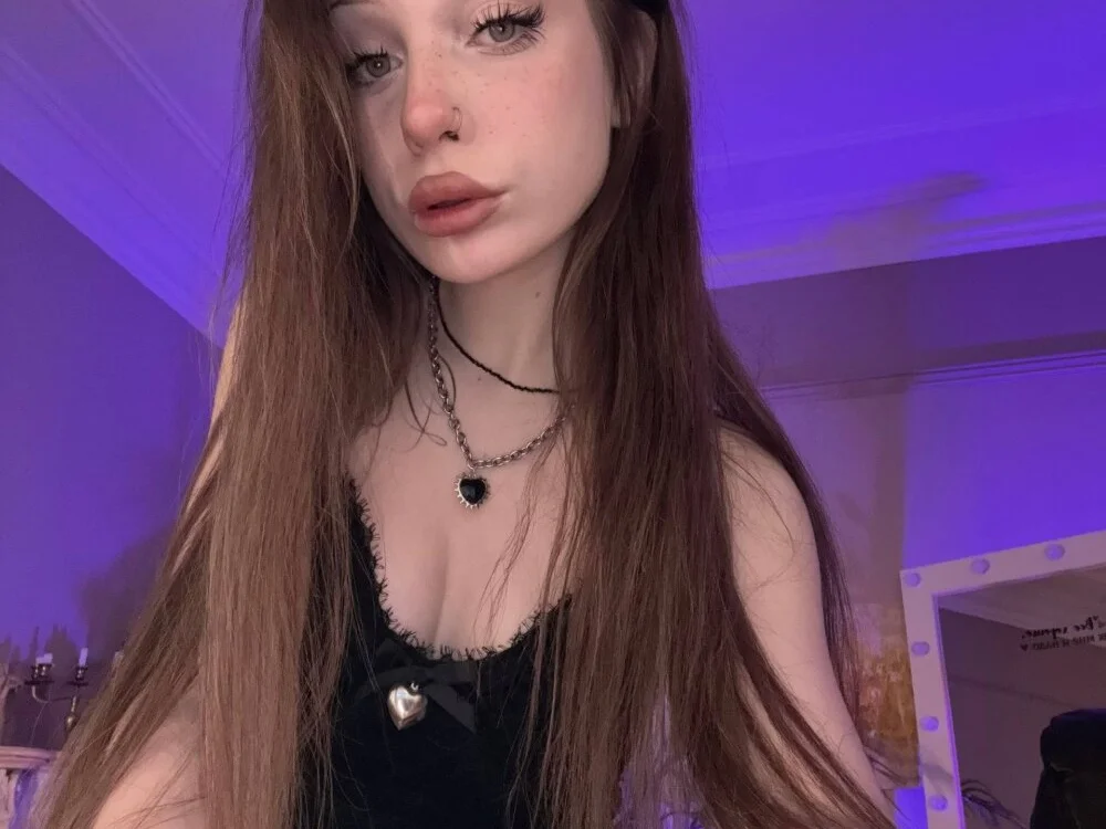 SharonBev offline XXX-chat