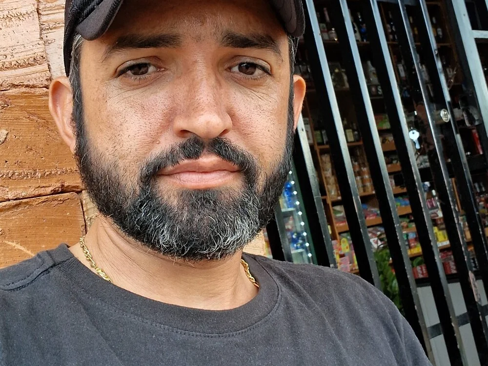 WisneyTavares Offline XXX-chat