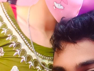 MayaCouple-1 profile