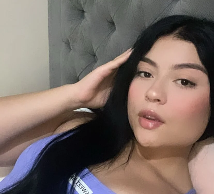 Chloe_Taylor1_ offline chatrum