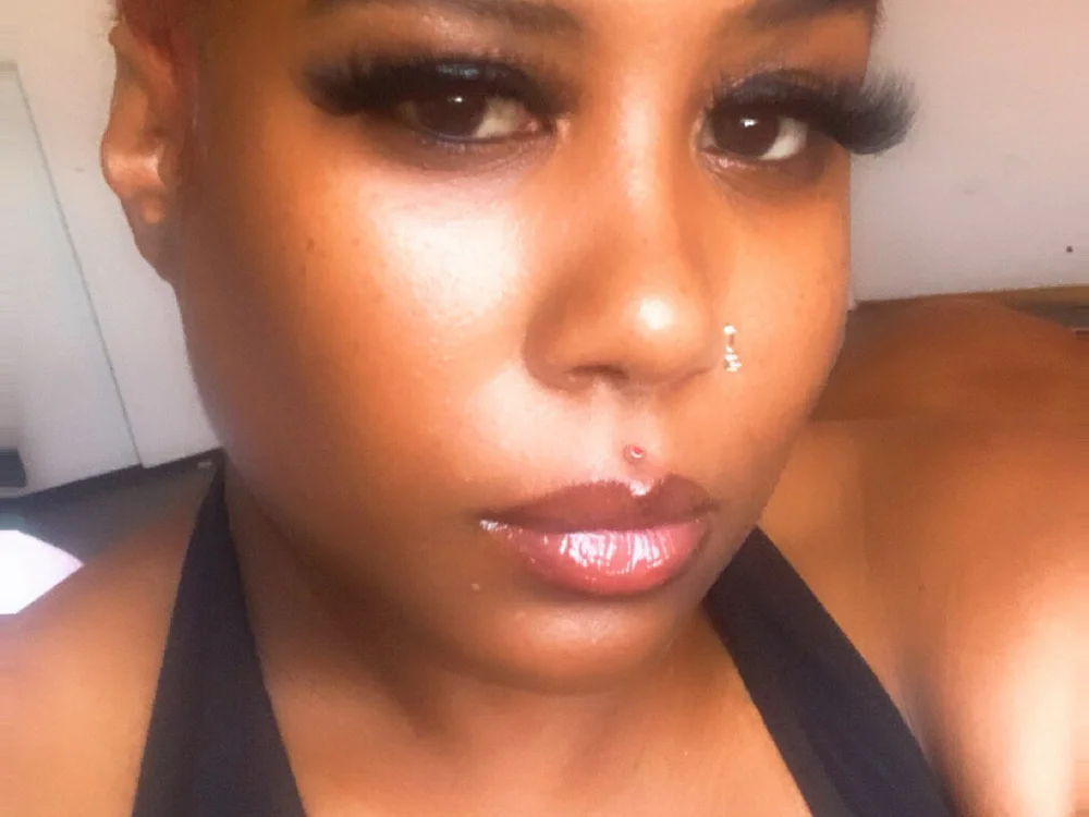 Nydialondon314's Offline XXX Chat