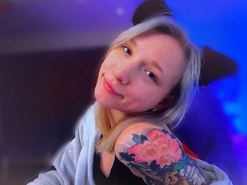 Kristi_demon's Offline Chat Room