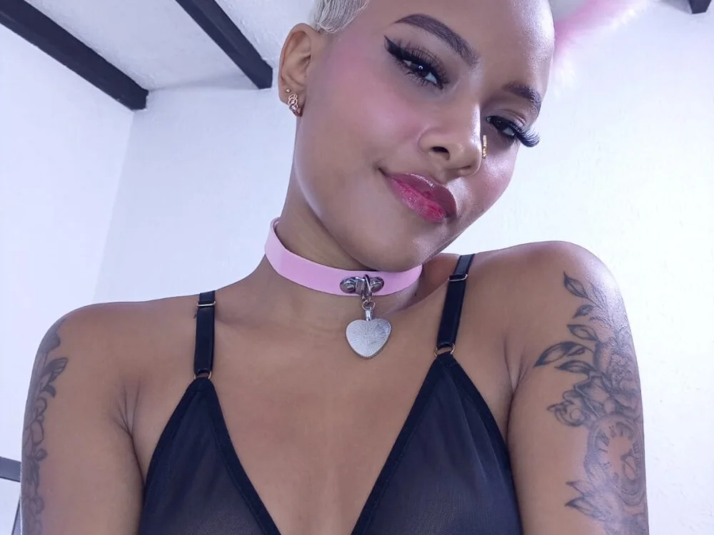 indian_delight19 Offline XXX-Chat