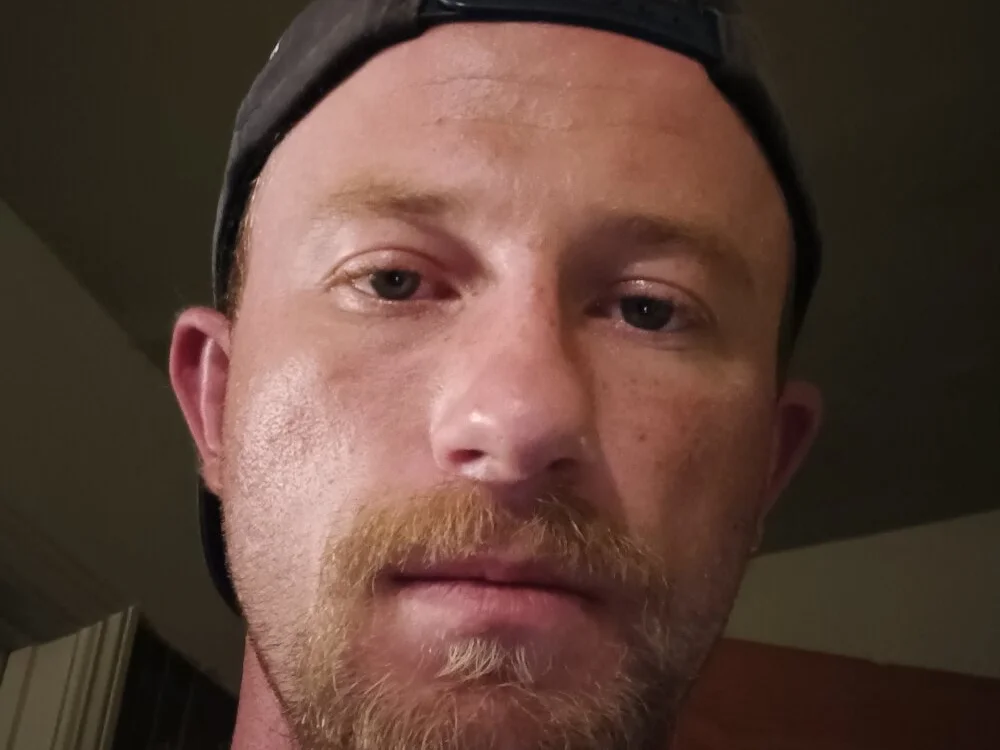 Офлайн-чат XXX BIGWHITECOCKDOC36