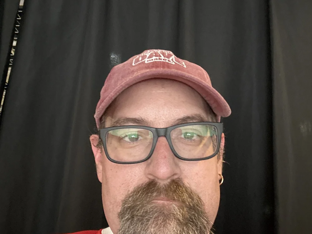 DaddyDave1982's Offline Chat Room