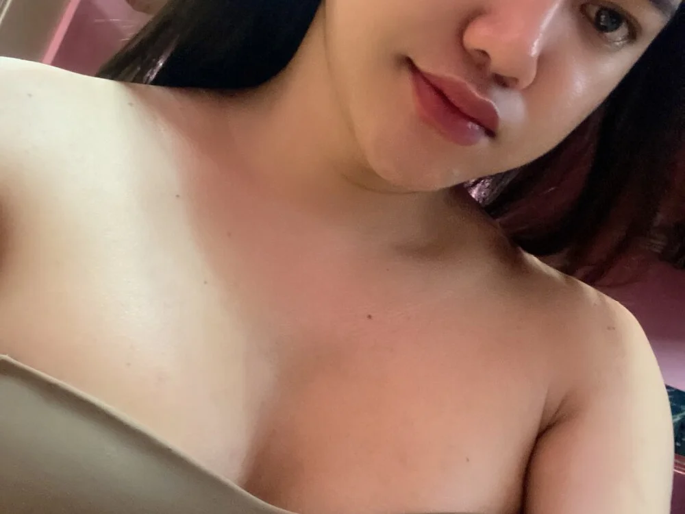 Majestic_Foxilicious Chat XXX Ngoại tuyến