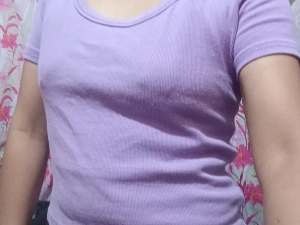 Lovely_mia143 Obrolan XXX Offline