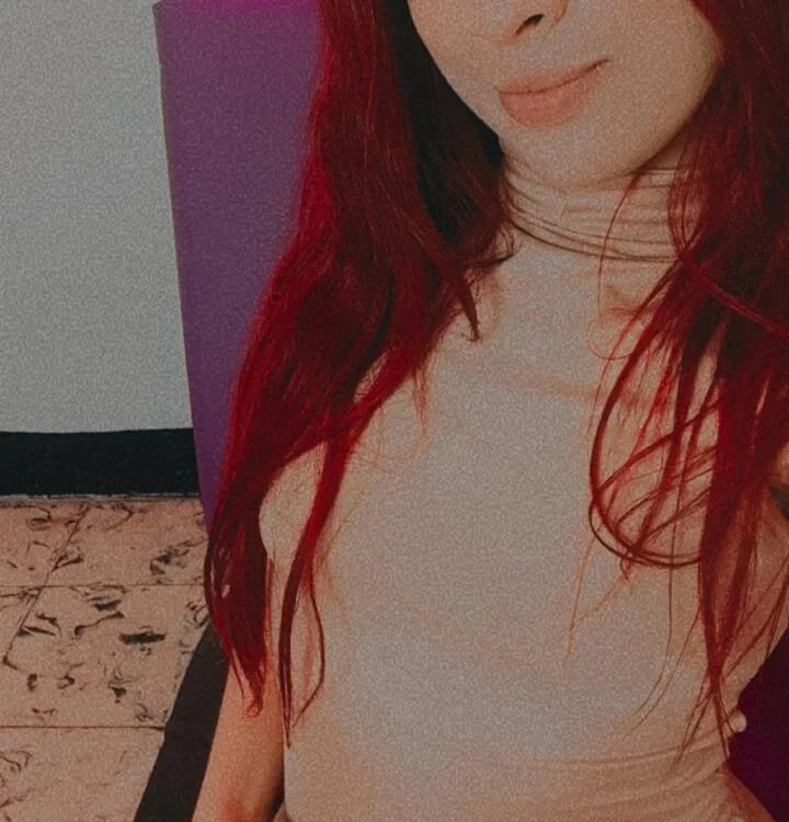 BrittanyAndDaniel's Offline Chat Room