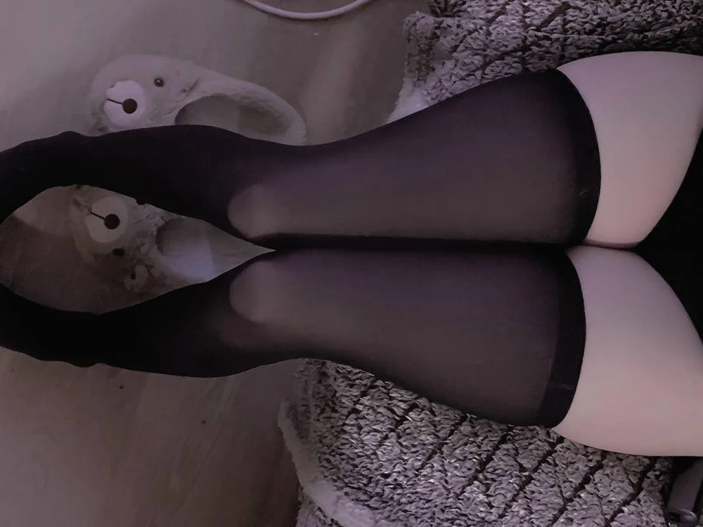 claire_bennett_ Offline XXX-chat