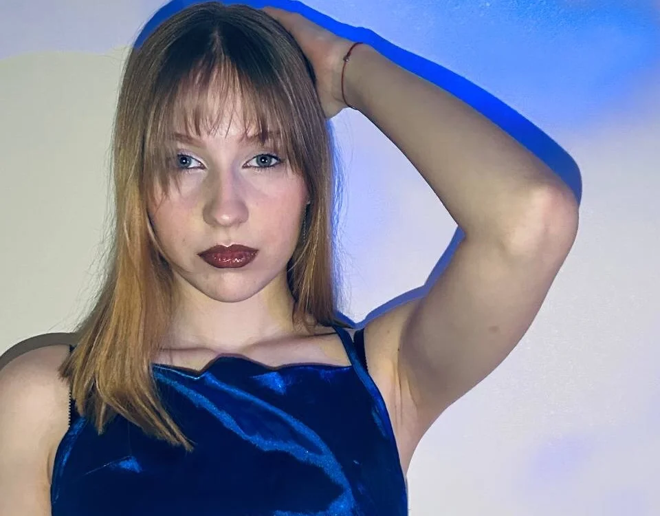HaileyBatz Offline XXX-Chat
