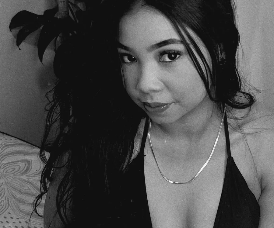 skinydoll_ offline chatrum