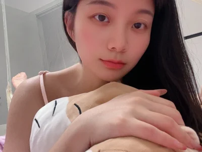 YOUY-99 Couple Newasian Live Cam Nude