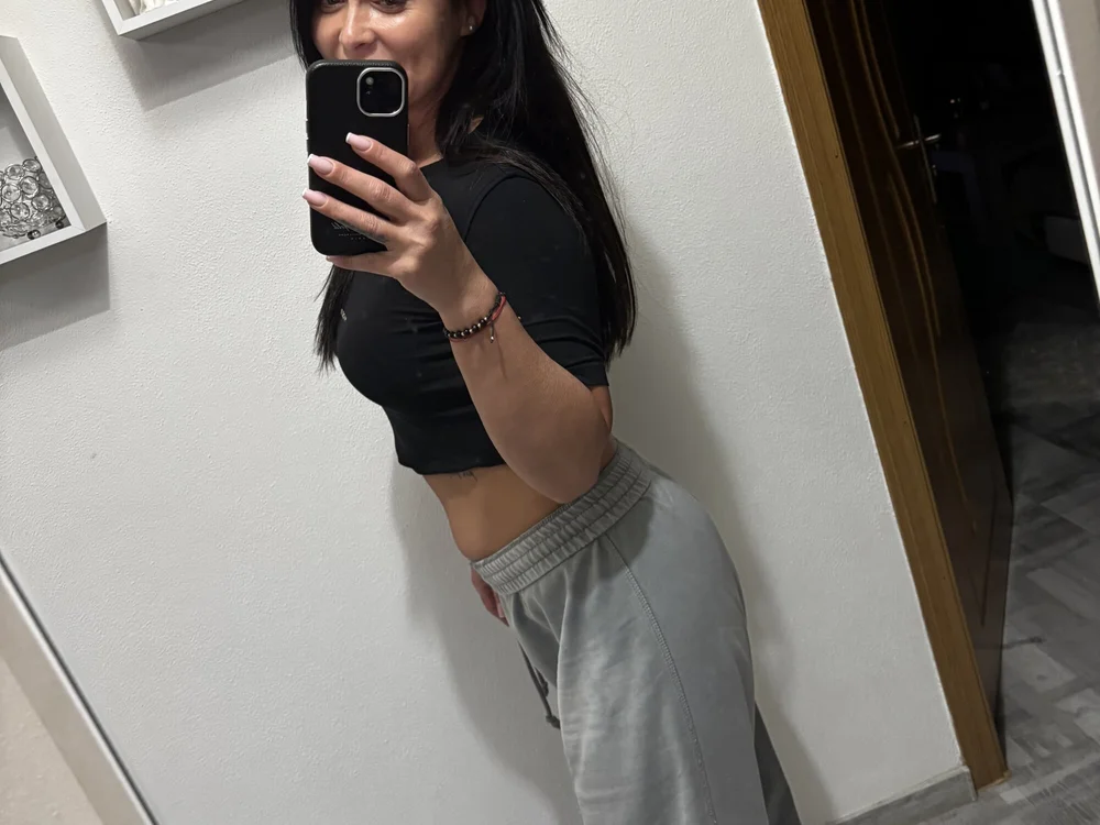 mayrabela's Offline Chat Room