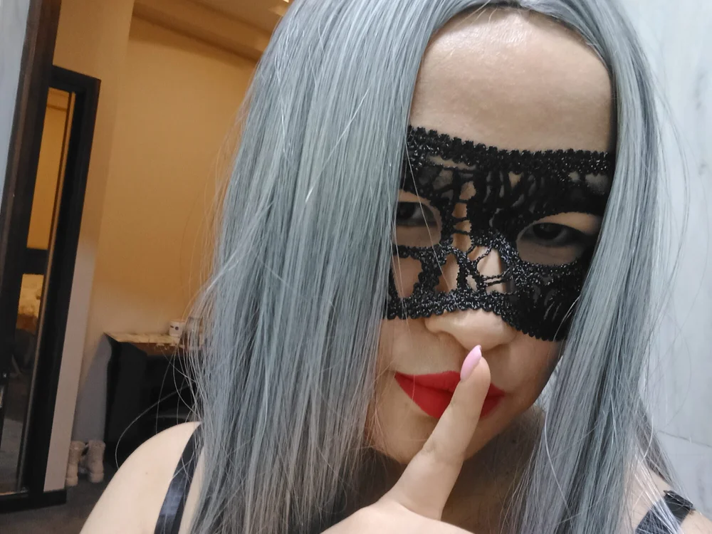 Daisy_Diana's Offline XXX Chat