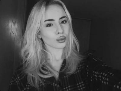 Bella_crazyy - Girl 