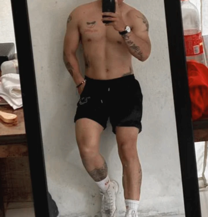 Woofer_dick: συνομιλία ΧΧΧ εκτός σύνδεσης