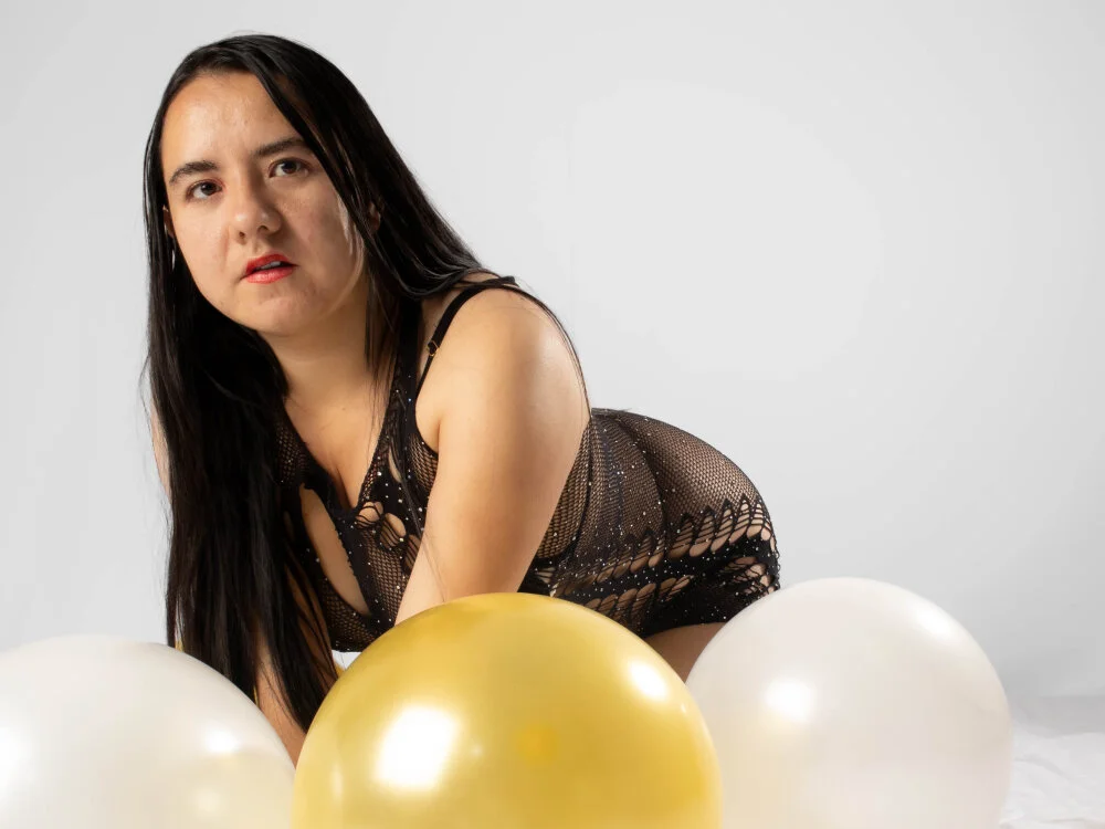 Sarafountain live XXX chat