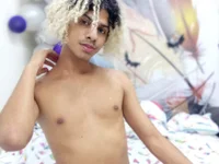 Victor_LatinBoy: онлайн-секс-чат