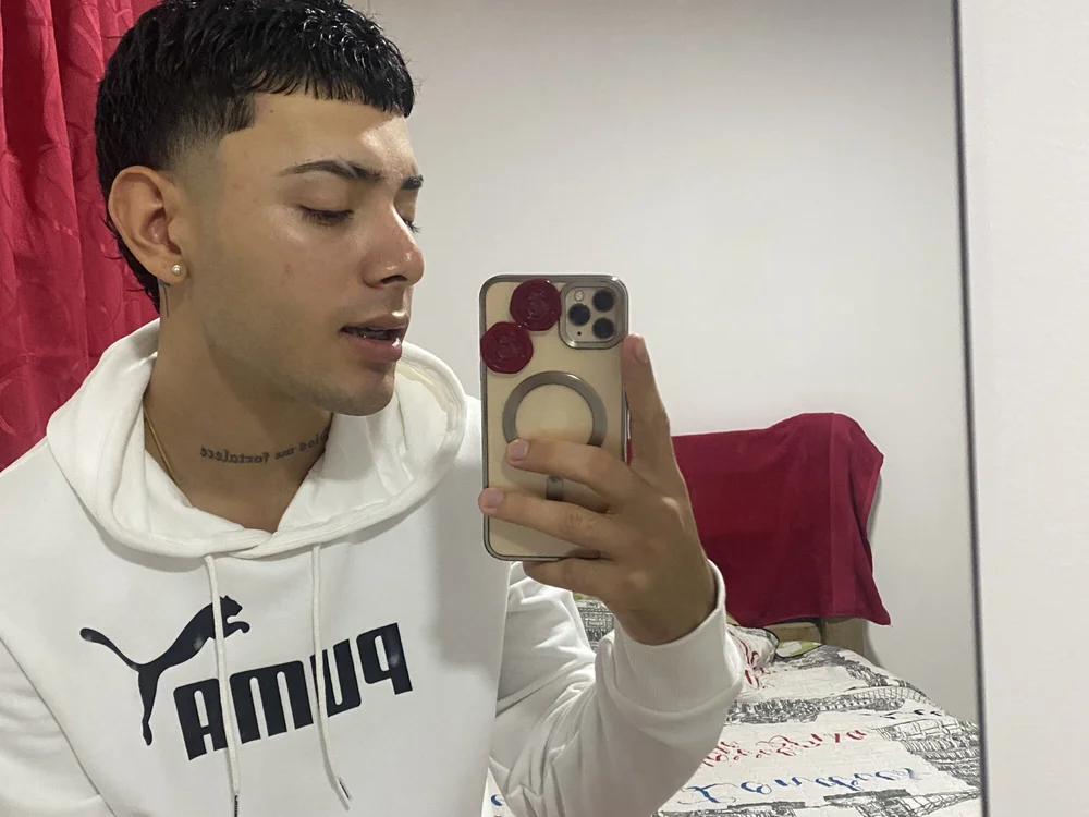 Lozada_11s offline chatrum
