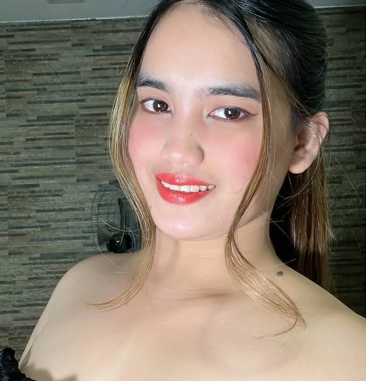 DeborahRothermich Obrolan XXX Offline