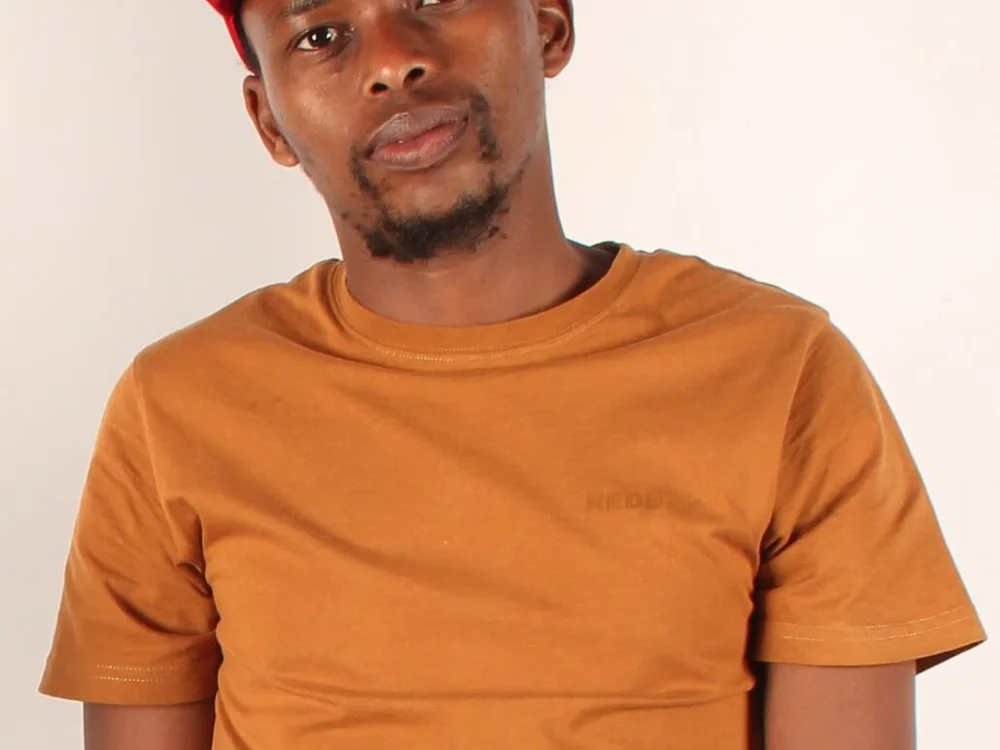 Ngalabesi202 offline chatrum