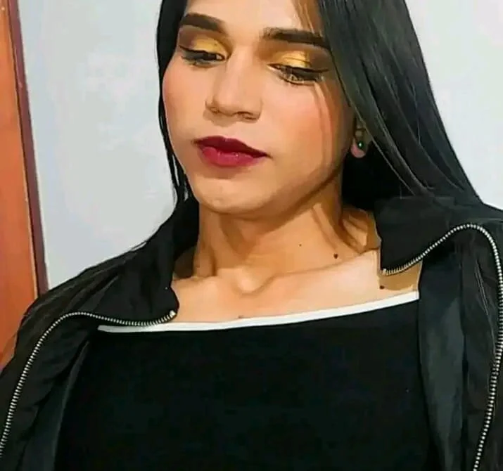 fiorella219's Offline XXX Chat