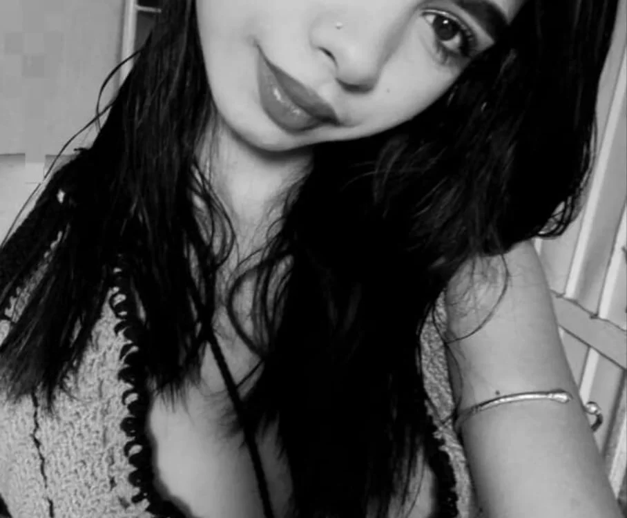 lulu_petite offline XXX-chat