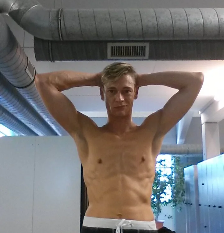 PowerShootern Offline XXX chat