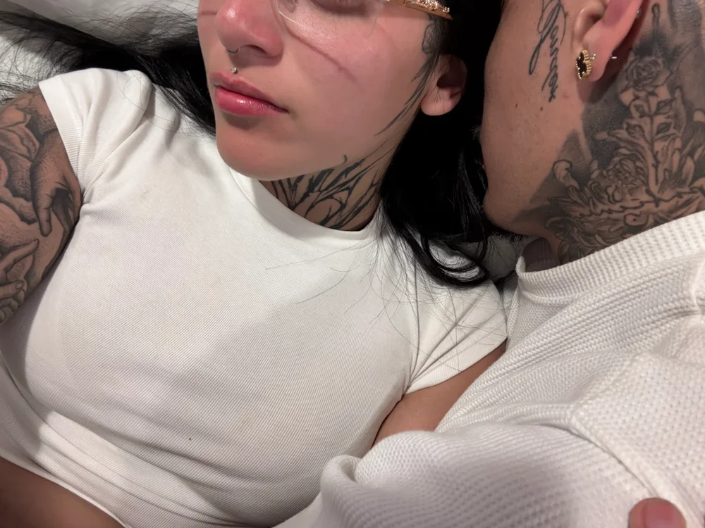 VelvetDuoon Offline XXX chat