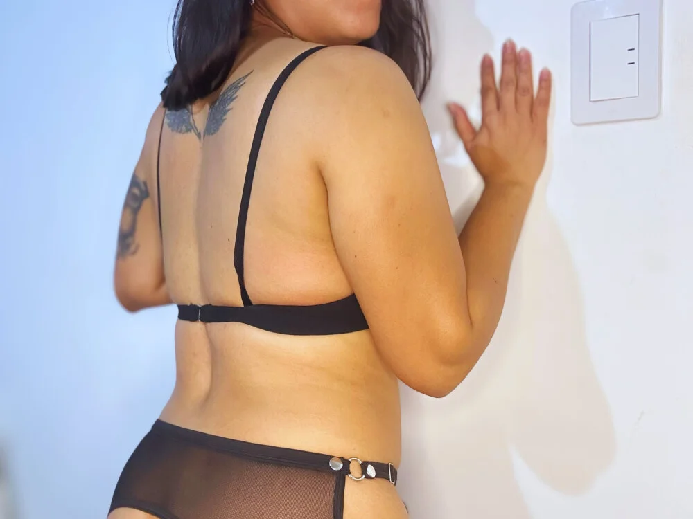 jezabel7_'s Offline XXX Chat