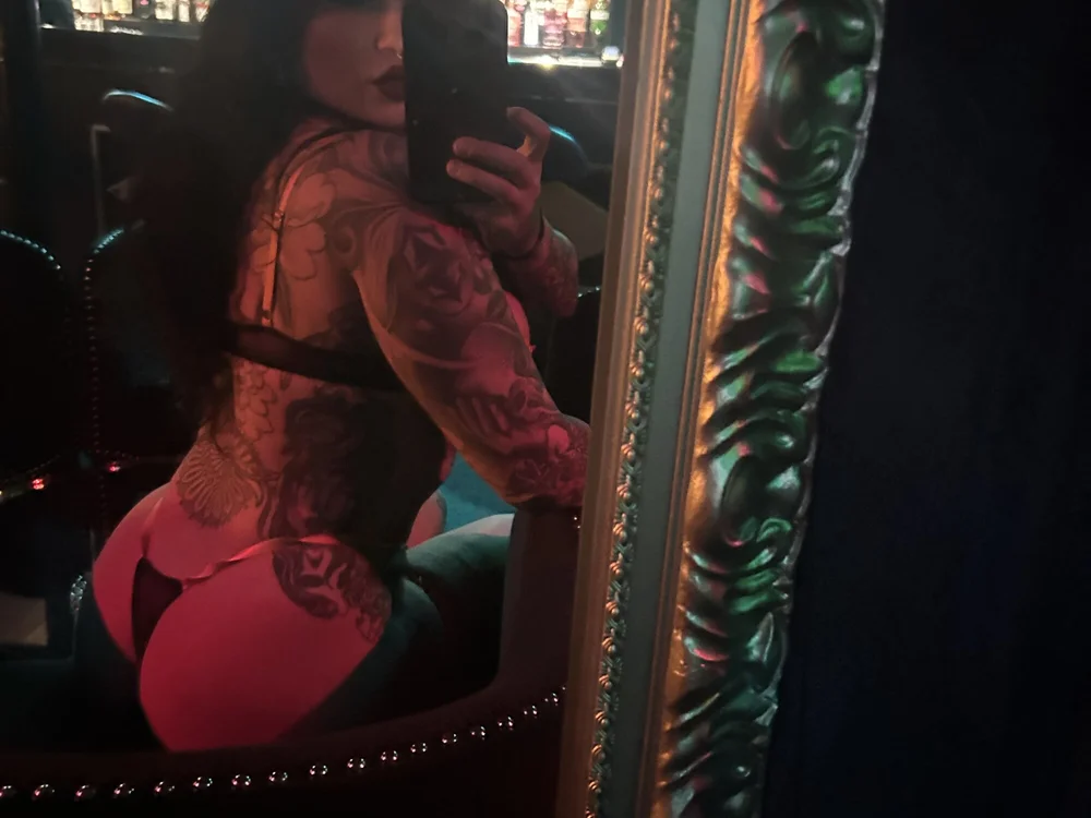 Kristina_Valencia's Offline XXX Chat