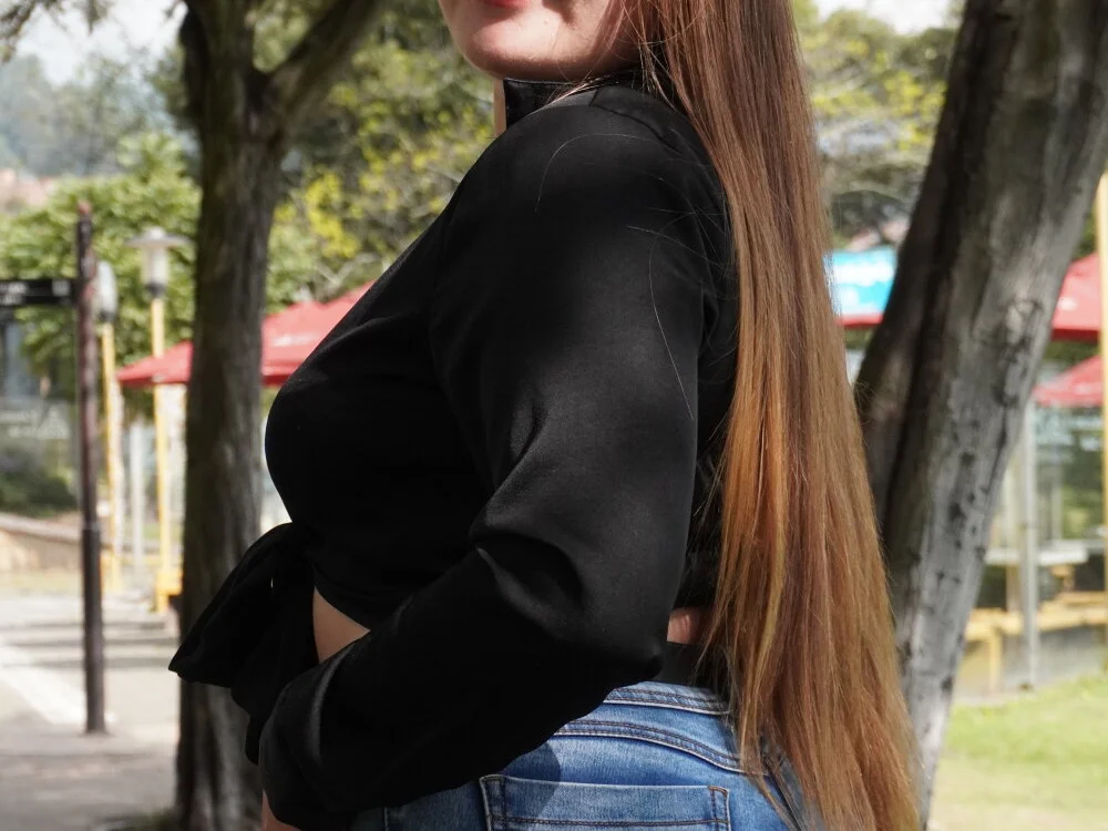 mia_collinxx Chat XXX Ngoại tuyến