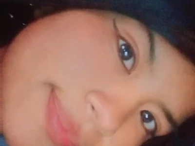 AmaraRose1 Female Medium Online Cam Strip