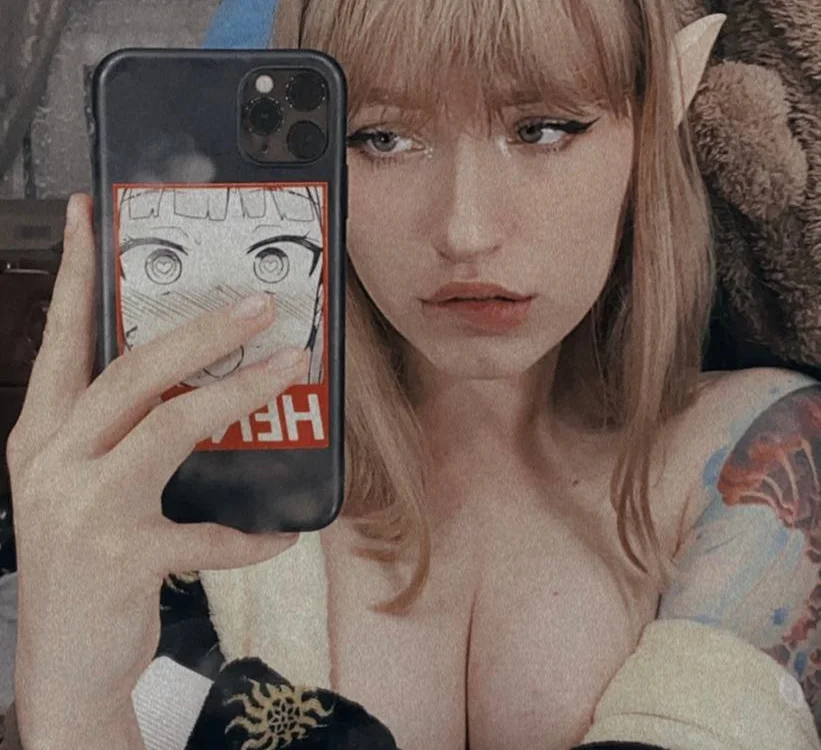 LizzyLarsen's Offline XXX Chat