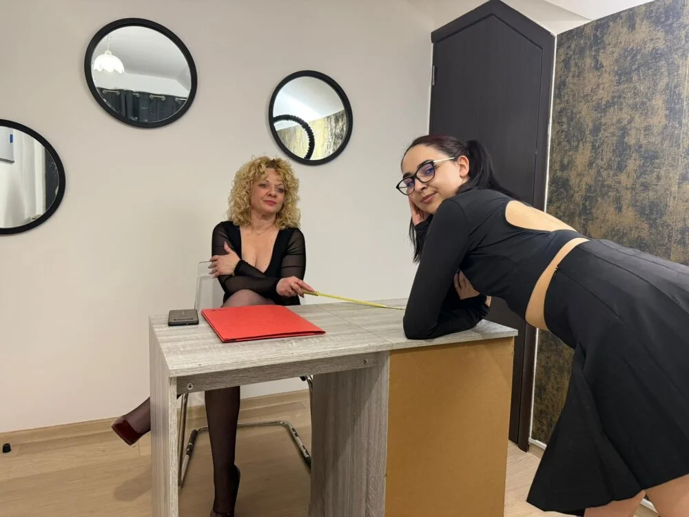 Offline XXX chat SchoolShow